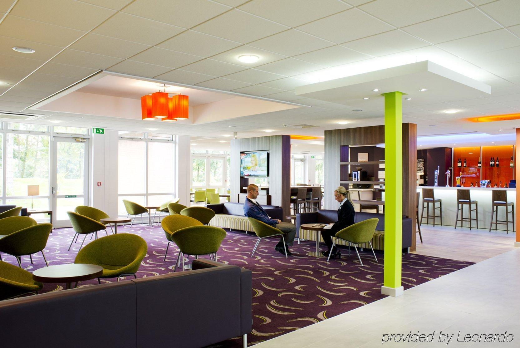 Holiday Inn Express Preston South By Ihg Exterior foto